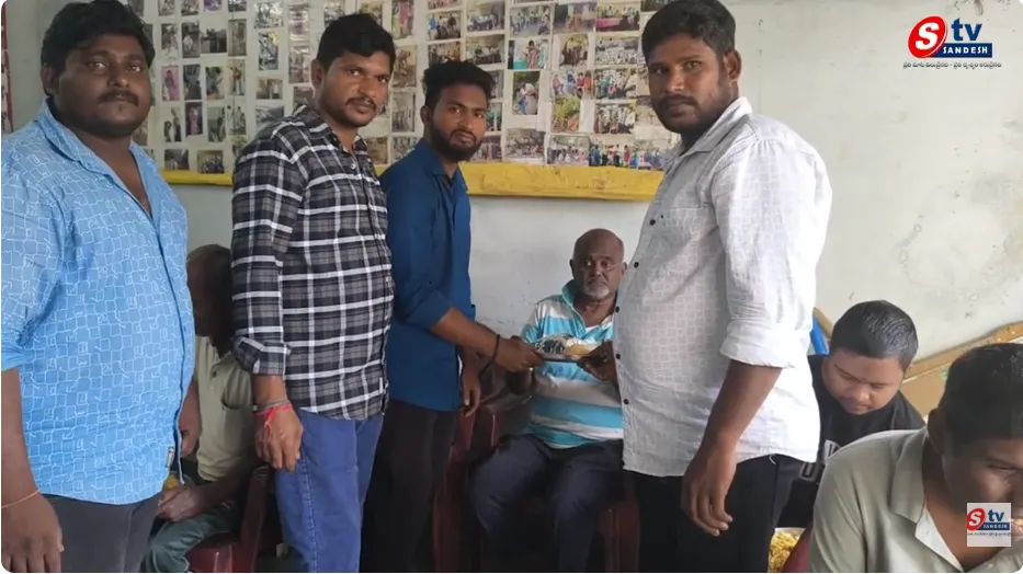 డార్లింగ్ ప్రభాస్ పుట్టినరోజు సందర్భంగా అభిమానుల గొప్ప మనసు.. అనాథాశ్రమంలో అన్నదానం!